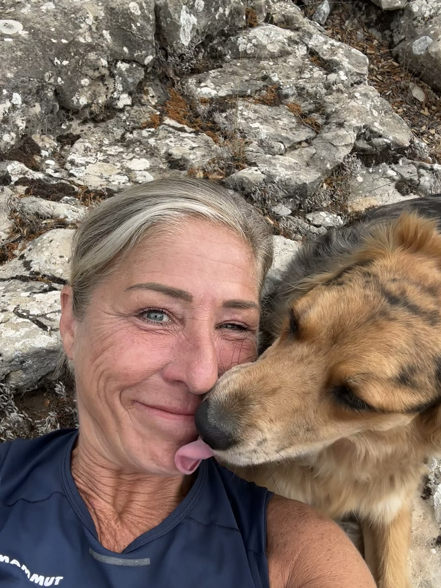 Selfie met Fien die een kus geeft